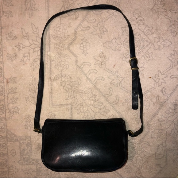 Vintage Coach Black Bag 202-07 Shoulder Bag